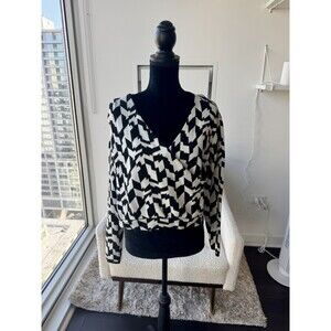Future Collective Black White Geo Print Wrap Front Sweater Size Large